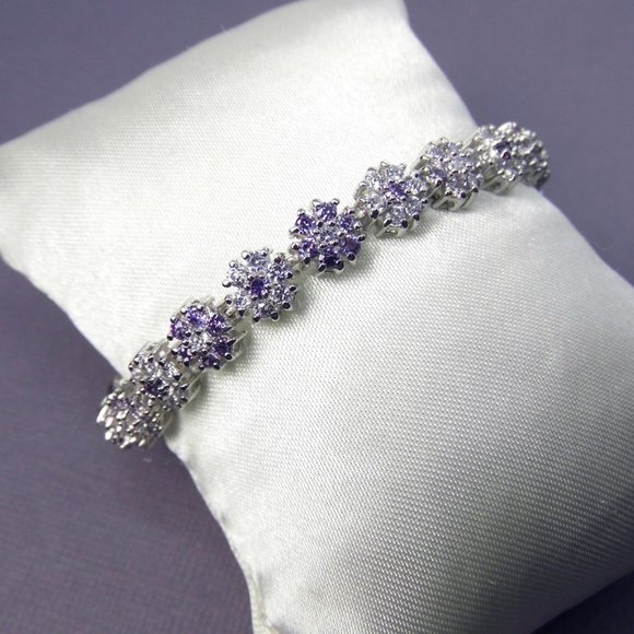 Sterling Silver Flower Bracelet 16gr - Picture 2 of 9